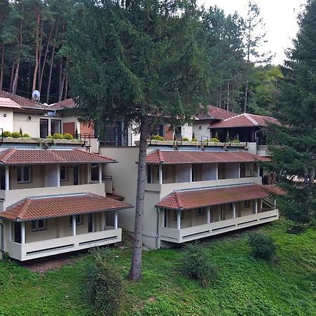 Restoran Sa Prenocistem Gornjak Krepoljin Exteriör bild