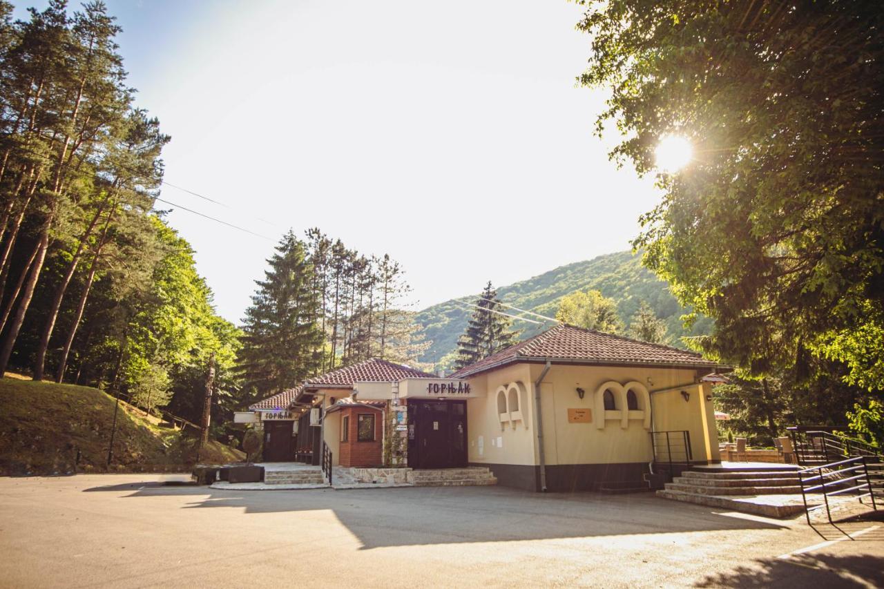Restoran Sa Prenocistem Gornjak Krepoljin Exteriör bild