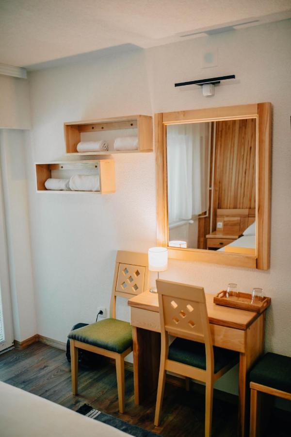 Restoran Sa Prenocistem Gornjak Krepoljin Exteriör bild
